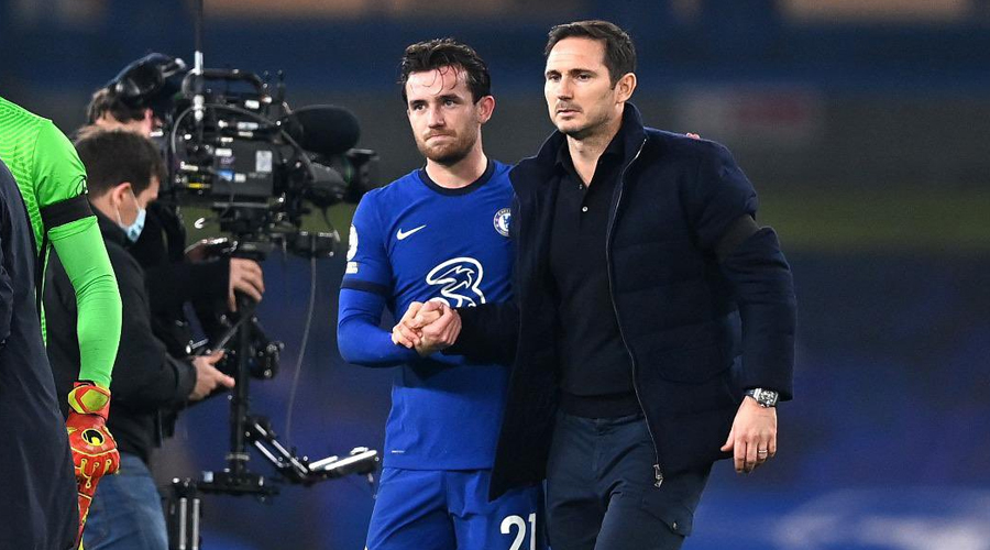 ẢNH: Các cầu thủ Chelsea đồng loạt tri ân Lampard