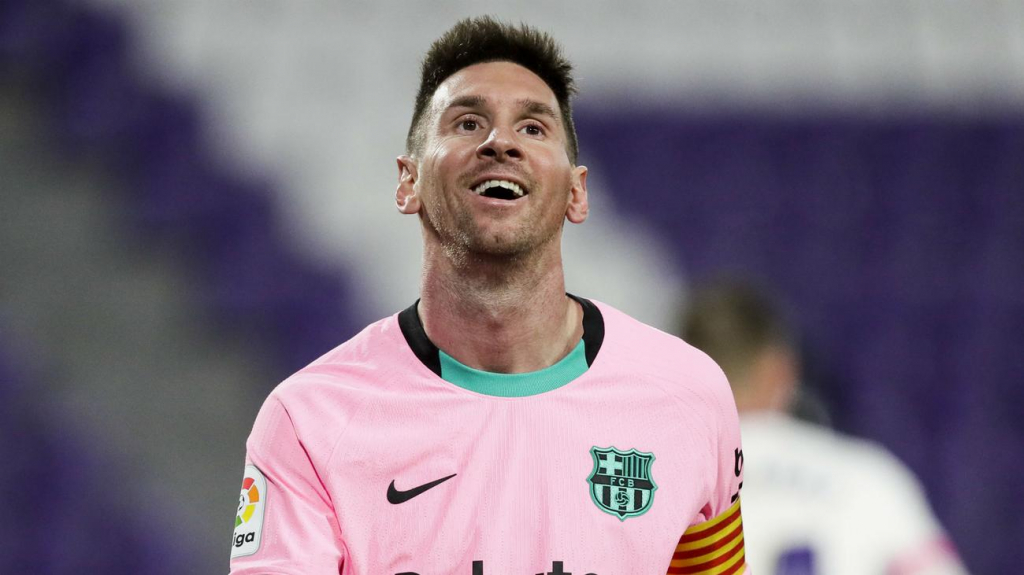 Messi đứng trước 2 cột mốc đặc biệt trong màu áo Barca