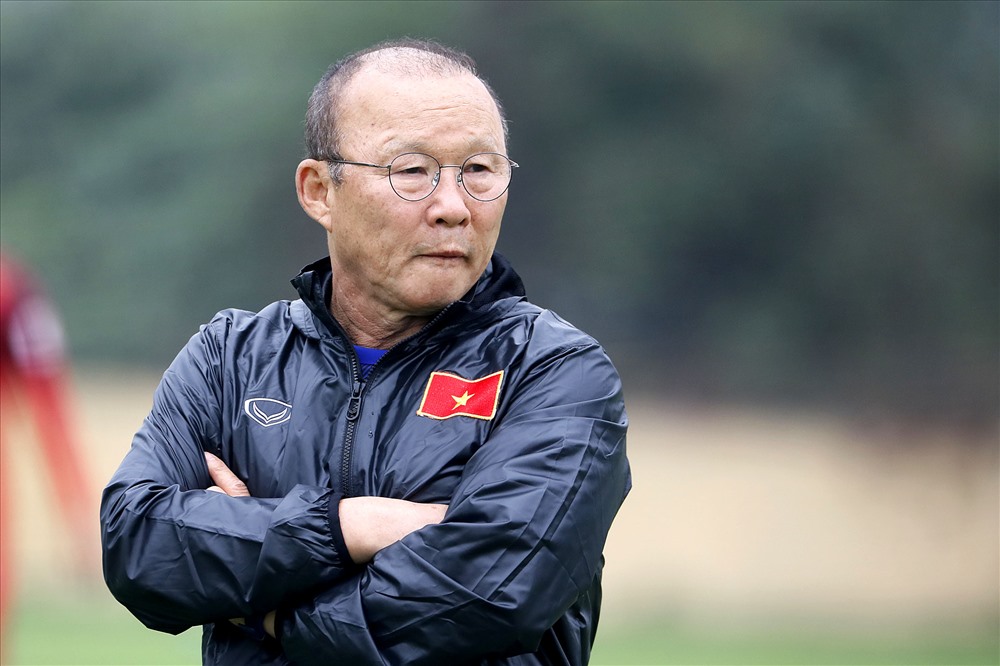HLV Park thừa nhận áp lực với bóng đá Việt Nam năm 2021