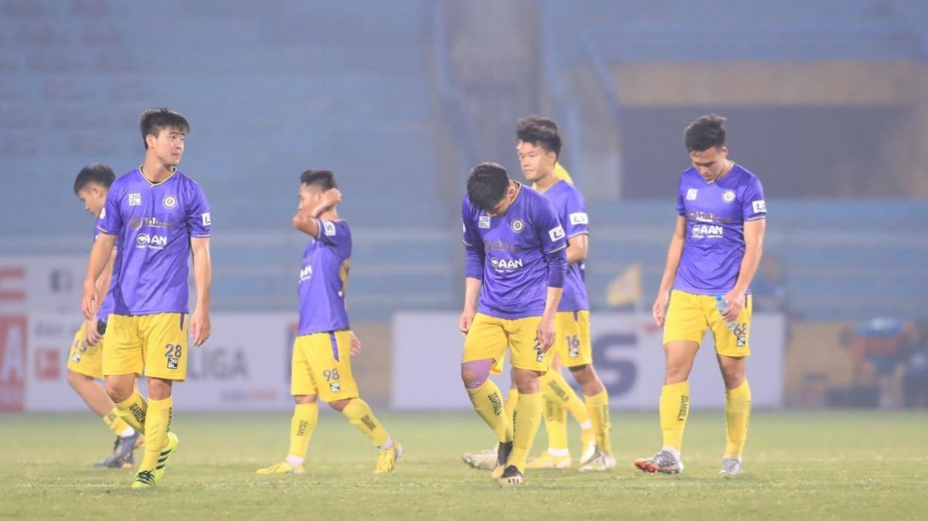 Thua 2 trận liên tiếp, Hà Nội FC có cửa vào top 6 V.League 2021?