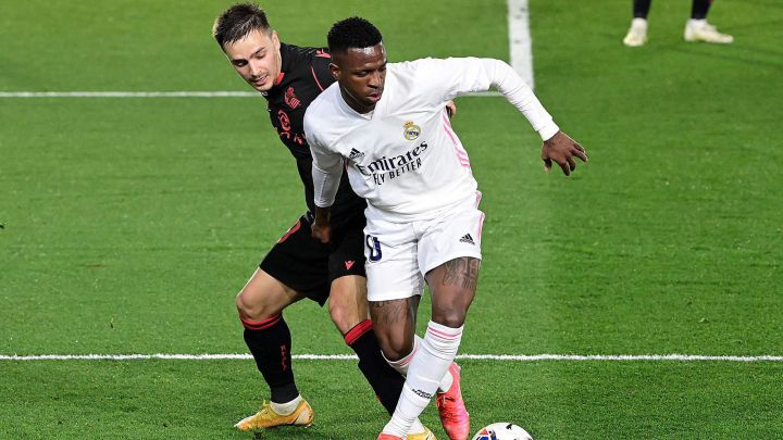 Vinicius tỏa sáng muộn màng, Real Madrid thoát thua trên sân nhà trước Sociedad