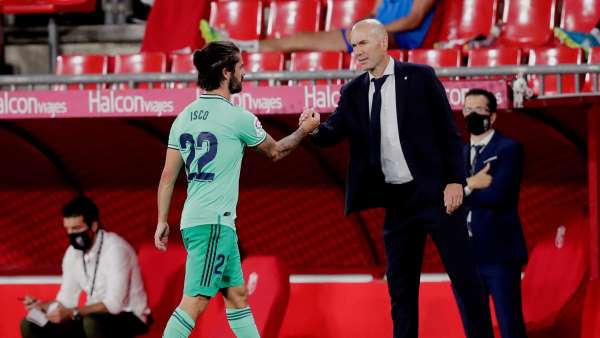 Zidane lên tiếng sau tin đồn rạn nứt với Isco