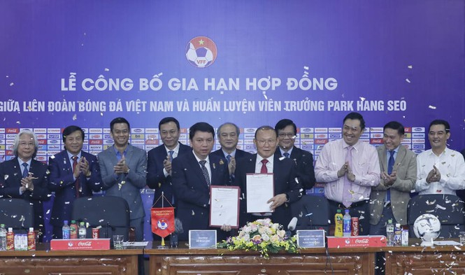 Chi tiết bất ngờ trong hợp đồng giữa VFF và HLV Park Hang Seo