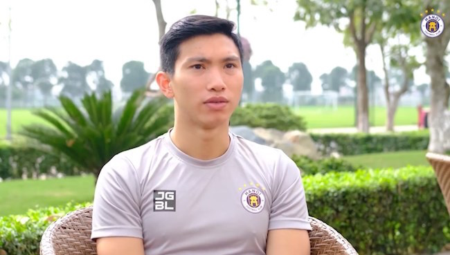 ĐT Việt Nam và Hà Nội FC lại đón tin không vui về Văn Hậu