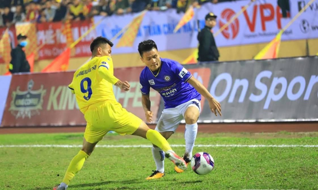 Hà Nội chờ V.League trở lại để thoát khỏi đáy BXH