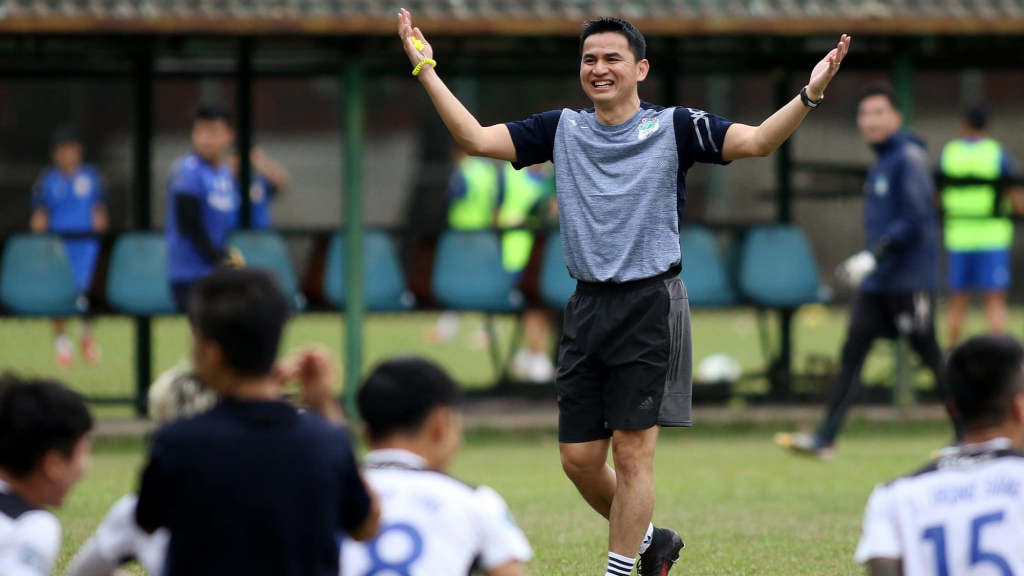 Kiatisak thổ lộ mong ước năm mới cùng HAGL tại V.League