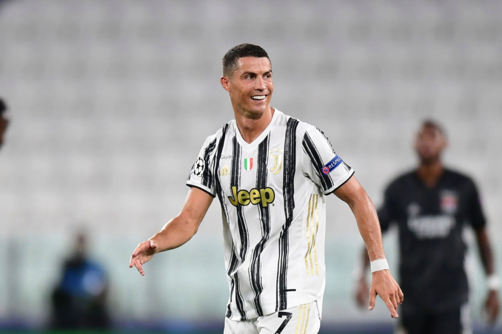 Ronaldo lên dây cót tinh thần trước ngày trở lại cúp C1