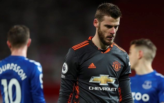 MU “hết cửa” đua vô địch, Solskjaer cảnh báo De Gea