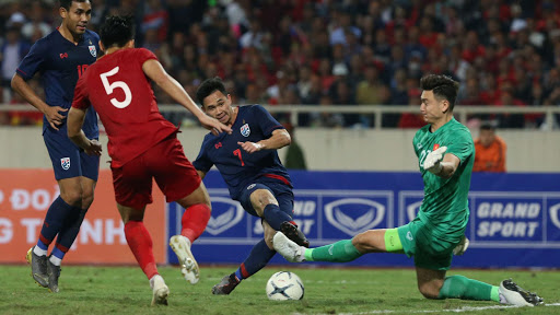 Tuyển thủ Thái Lan khen ngợi Văn Lâm và bóng đá Việt Nam
