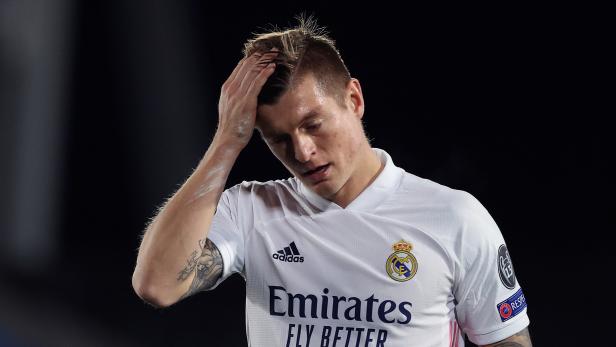 Real Madrid nhận tin sét đánh về Toni Kroos