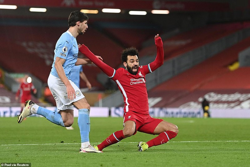 Liverpool trả giá đắt vì “coi thường” ngôi sao Man City