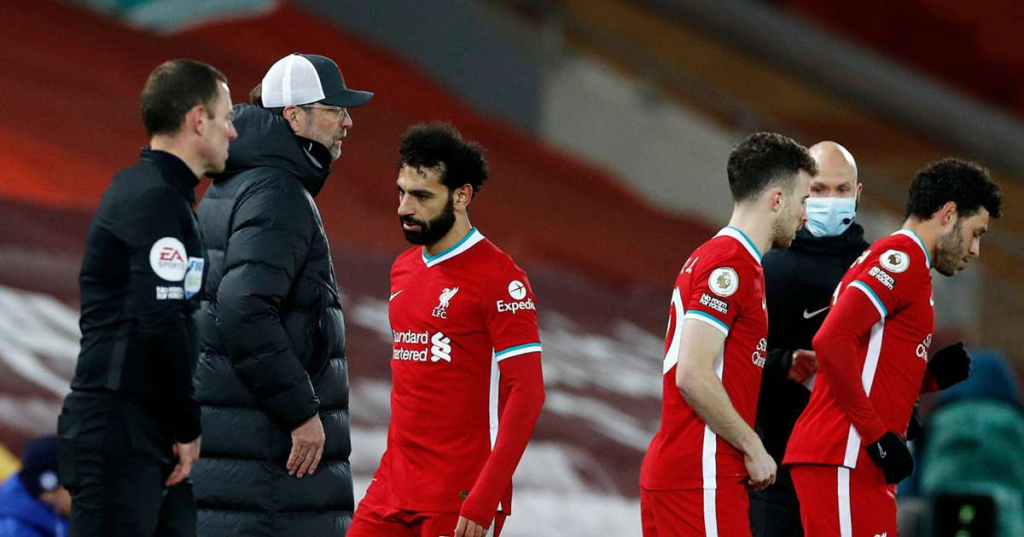 HLV Klopp tiết lộ lý do sớm rút Salah trong trận thua Chelsea