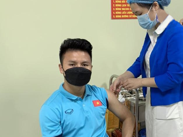 ĐT Việt Nam hoàn thành tiêm mũi 2 vắc xin phòng COVID-19