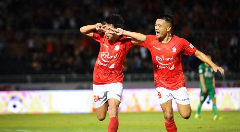 Lee Nguyễn và thước đo đẳng cấp trước Hà Nội FC 