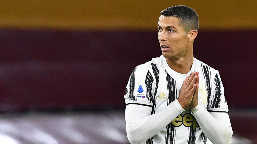 Ronaldo khiến đồng nghiệp bẽ mặt bởi hành động phũ phàng