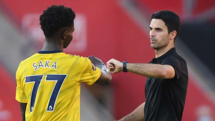 HLV Arteta: “Tôi mỏi mắt vì Bukayo Saka”