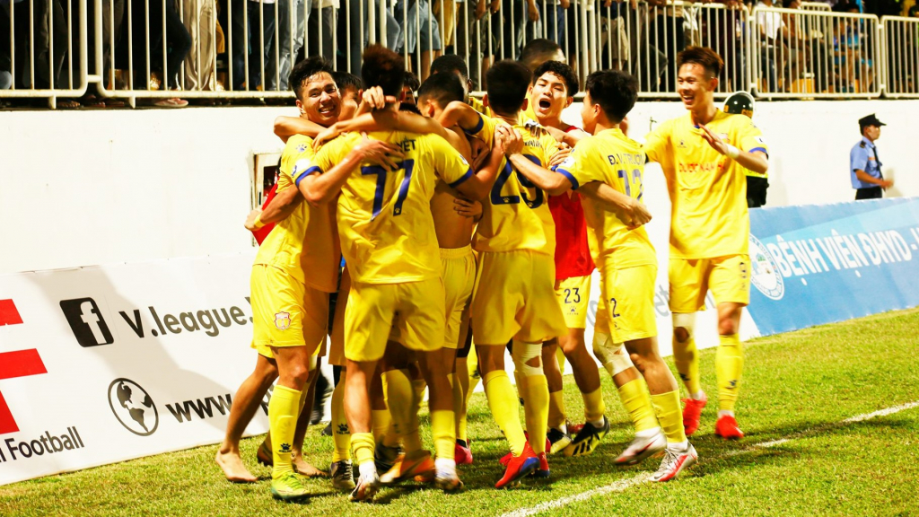Đánh giá cơ hội lọt vào top 6 V.League của Nam Định
