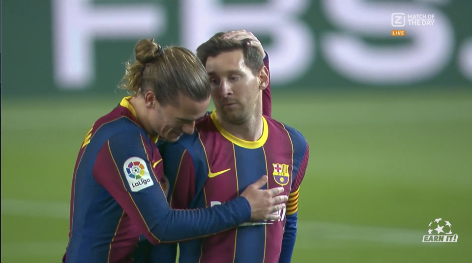 VIDEO: Messi bỏ qua hat-trick, chủ động nhường penalty cho Griezmann