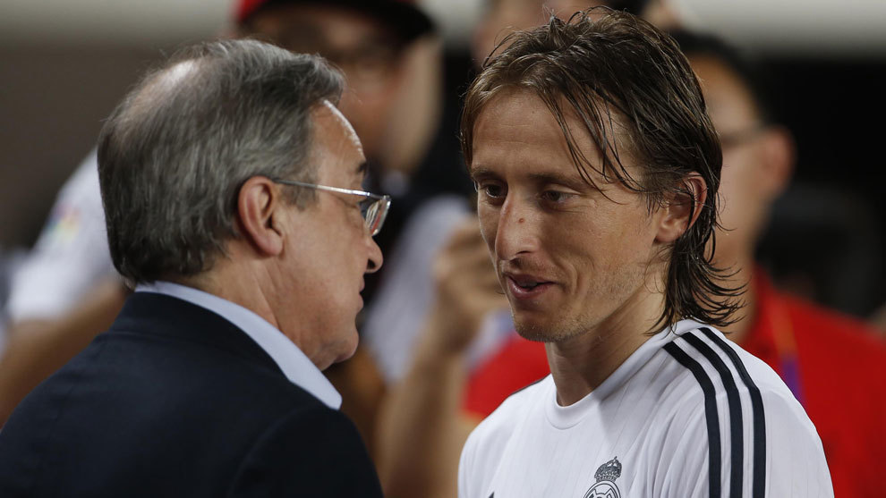 Modric nhận phán quyết về tương lai ở Real Madrid