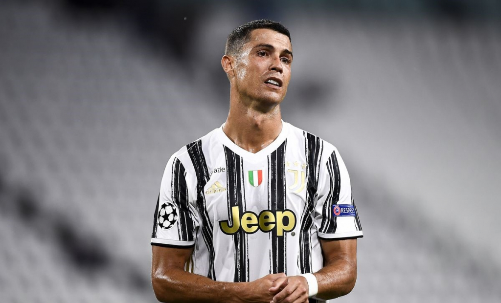 Ronaldo và Juventus cay đắng trao ngôi vương Serie A