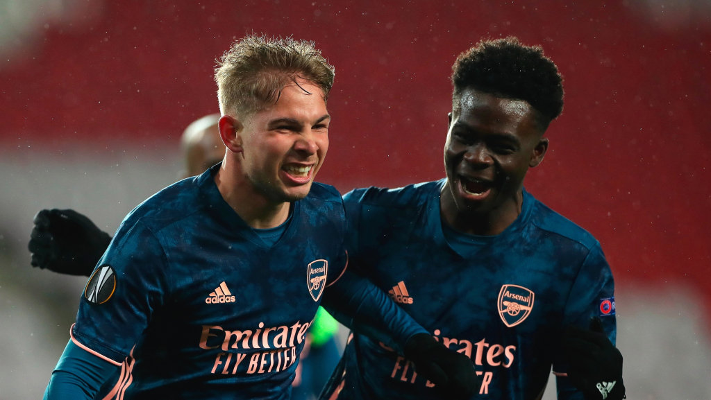 Saka và Smith Rowe đang trình làng phiên bản tốt nhất ở Arsenal