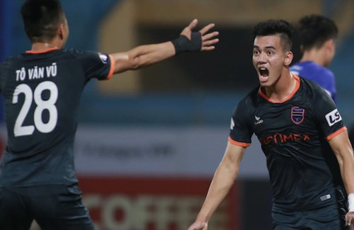 Kết quả vòng 8 V.League: Tiến Linh lập hattrick, Bình Dương thắng nhọc Nam Định