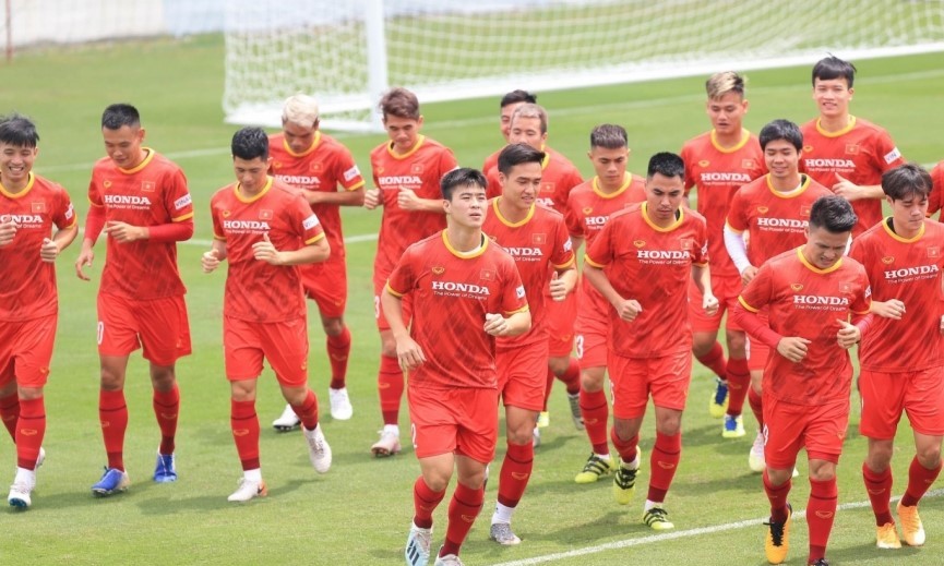 HLV Park và niềm tin… mâu thuẫn với hàng thủ Hà Nội FC