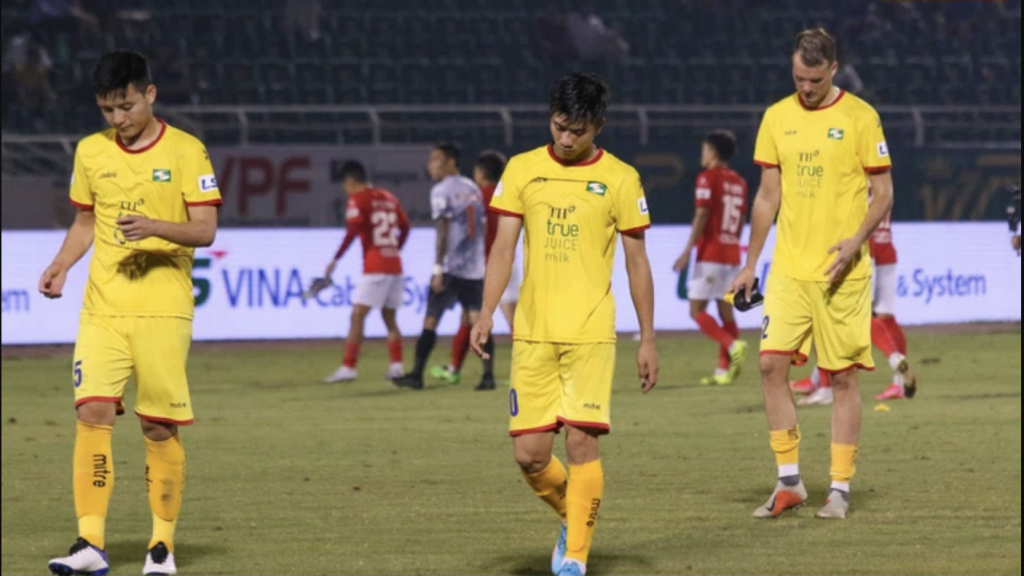 Phân tích 3 nguyên nhân khiến SLNA tụt dốc không phanh ở V.League 2021