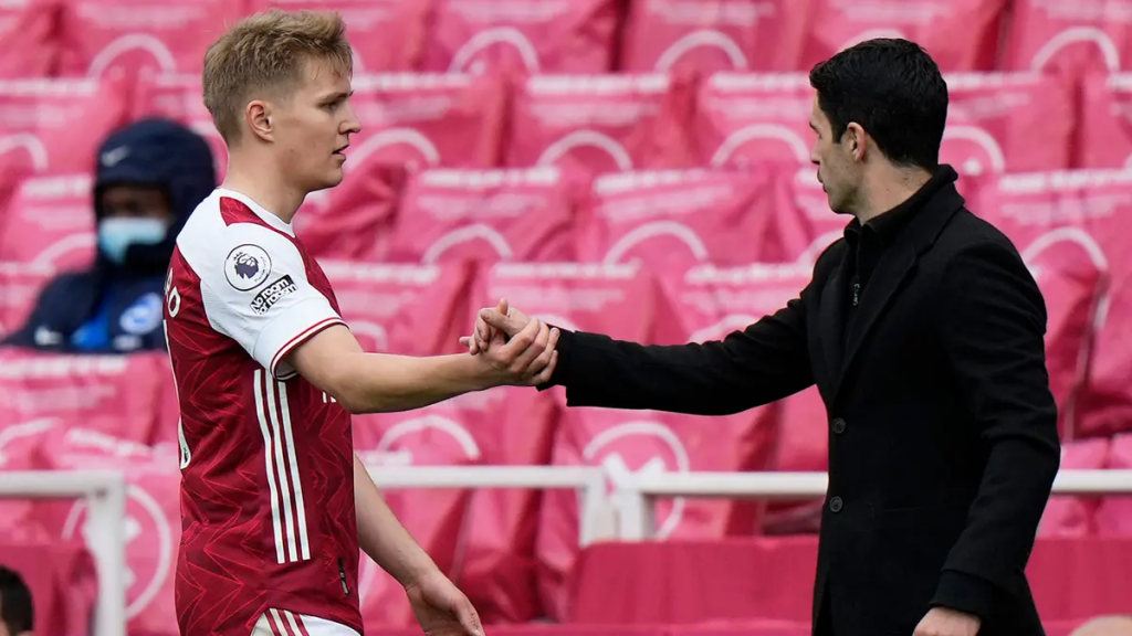 Arteta bật mí về chuyện tương lai của Odegaard