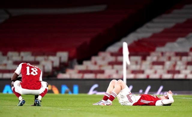 Arsenal và mùa giải thảm bại: Trong nỗi nhớ Wenger da diết