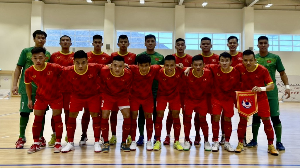 ĐT futsal Việt Nam loại 3 cầu thủ trước trận play-off World Cup