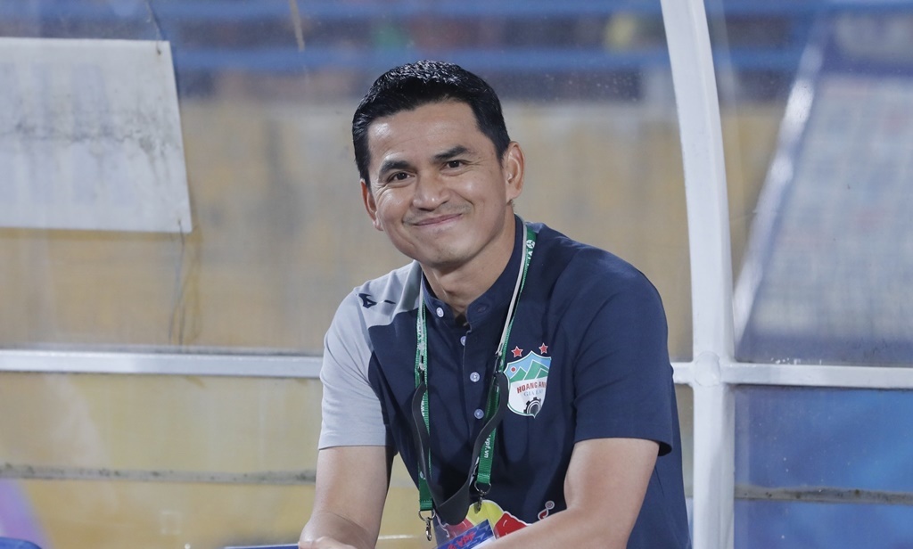 Kiatisak nhận định bất ngờ về cơ hội đi tiếp của Thái Lan và Việt Nam ở VL World Cup