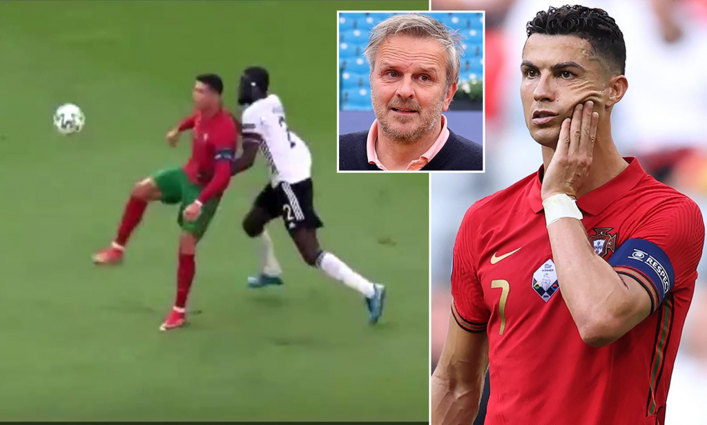 Cựu tuyển thủ Đức gọi Cristiano Ronaldo là kẻ ngốc