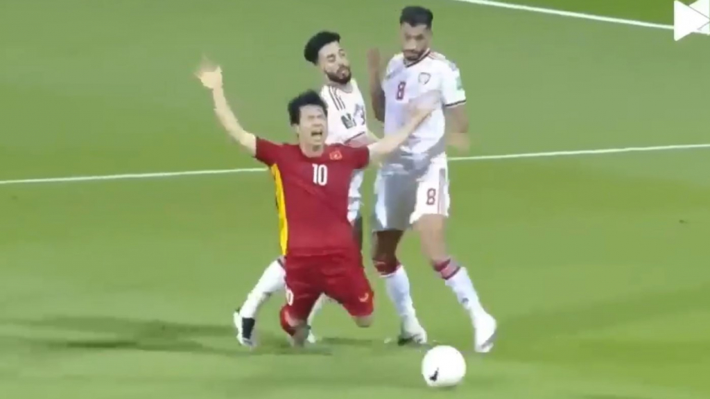 VIDEO: Trọng tài cướp penalty của đội tuyển Việt Nam 