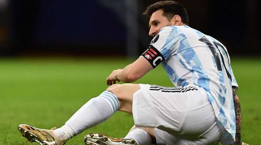 Đấu nhược tiểu, Messi vẫn phải ra sân gánh Argentina
