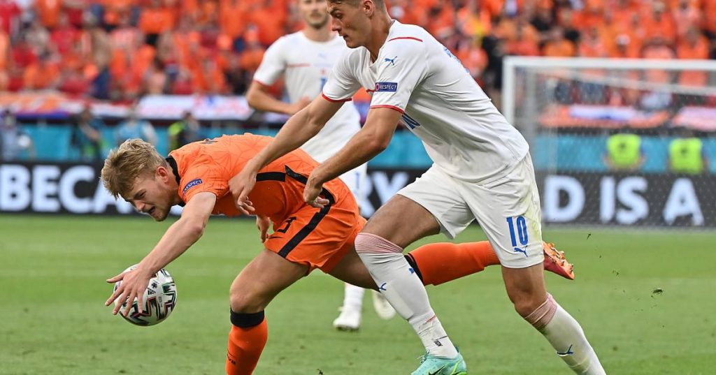 Tội đồ De Ligt lên tiếng sau khi trực tiếp khiến Hà Lan bị loại khỏi Euro 2020