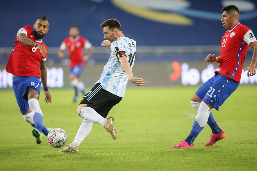 Messi ghi bàn, Argentina vẫn không thắng trước Chile