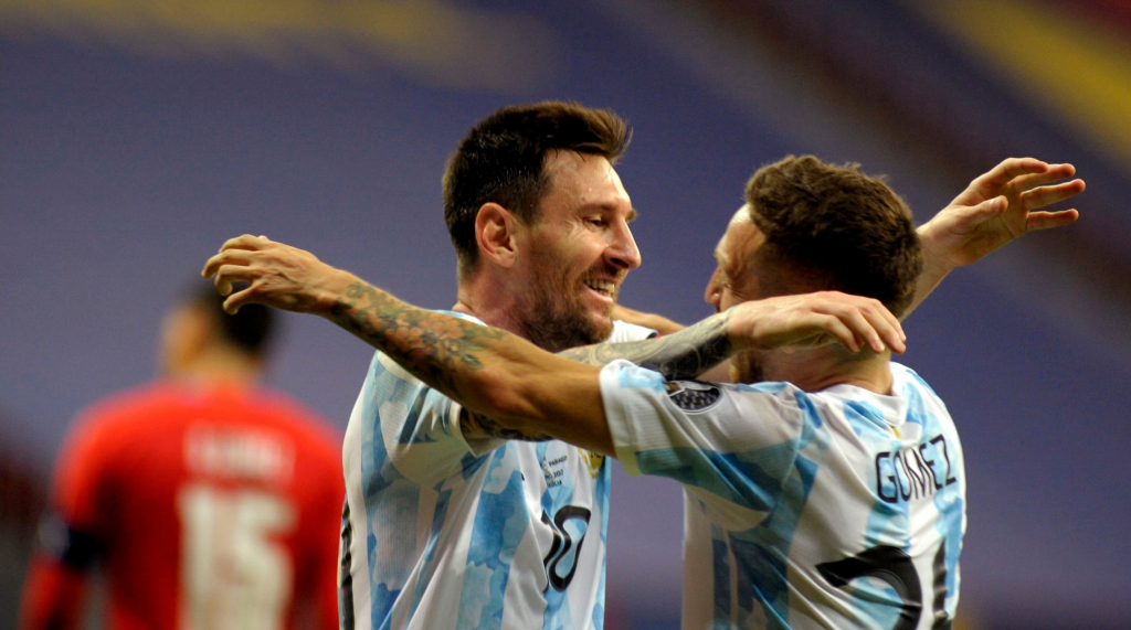 Messi tạo ra lịch sử trong ngày Argentina giành chiến thắng