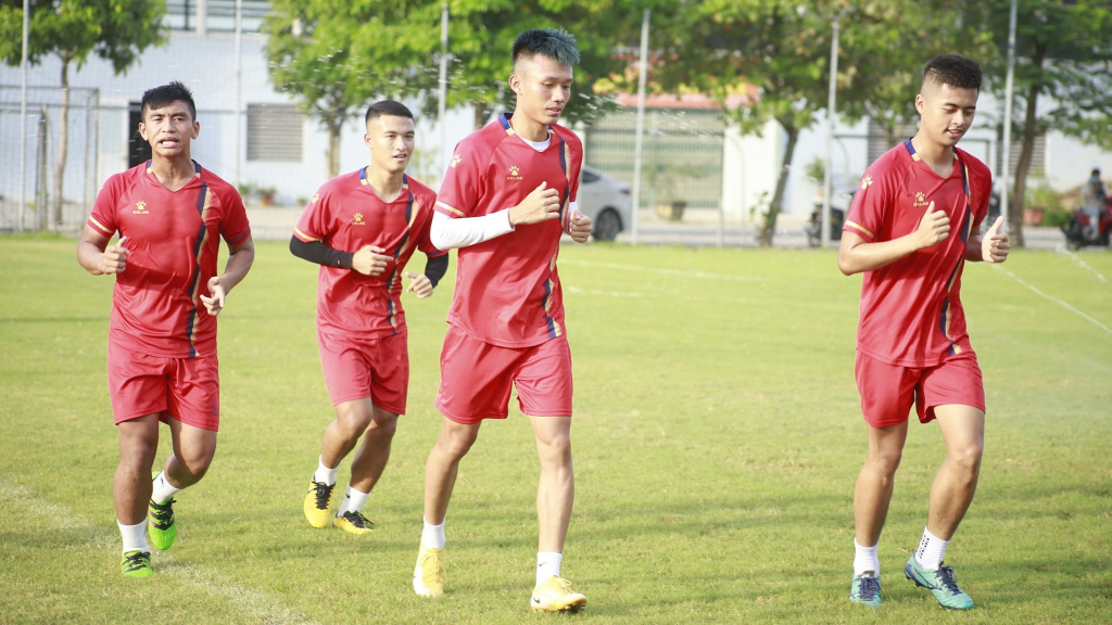 Không phải HAGL, Nam Định “dẫn đầu” V.League trước ngày trở lại