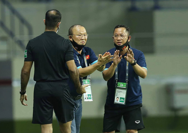 HLV Park vắng mặt trận gặp UAE: Tưởng không hay mà hay không tưởng
