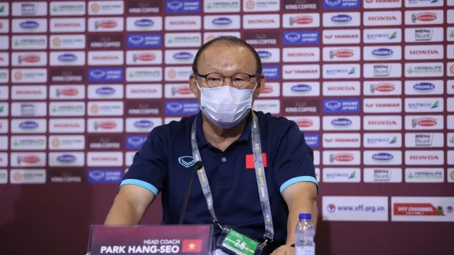 HLV Park Hang Seo tập trung đánh bại Malaysia, chưa nghĩ đến UAE