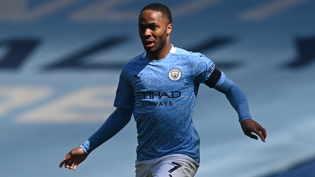 Raheem Sterling nổi giận với cách hành xử của Man City