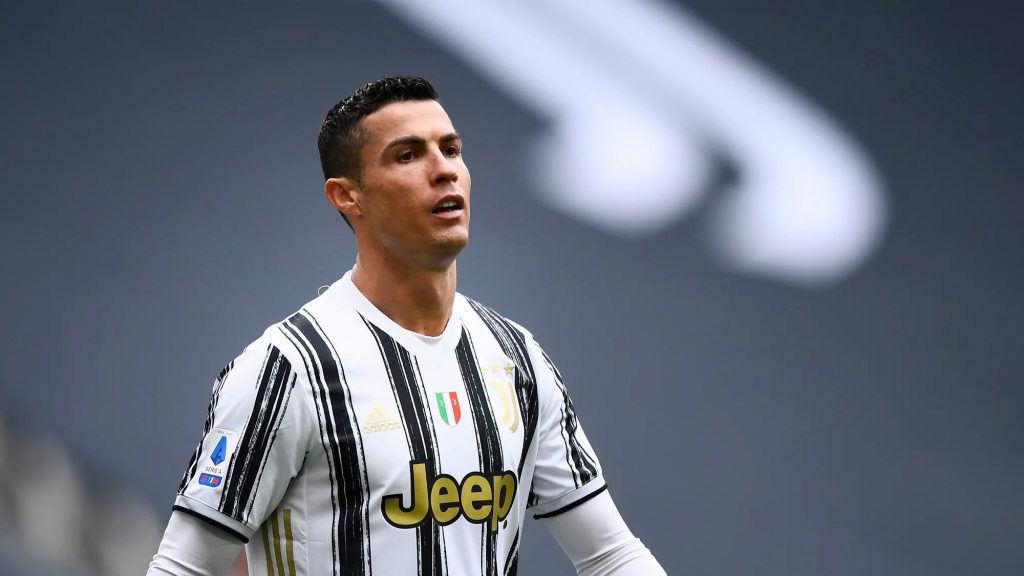 Ronaldo tiến thoái lưỡng nan về tương lai tại Juventus