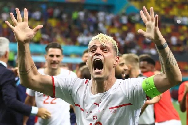 Xhaka chửi thề sau khi cùng Thụy Sĩ hạ Pháp ở EURO 2020