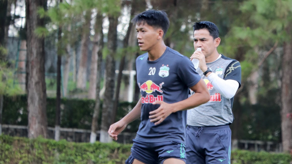 Lãnh đạo HAGL cập nhật tình hình của toàn đội khi V.League bị hoãn