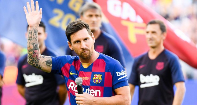 VIDEO: Barca tri ân Lionel Messi sau 21 năm tận hiến