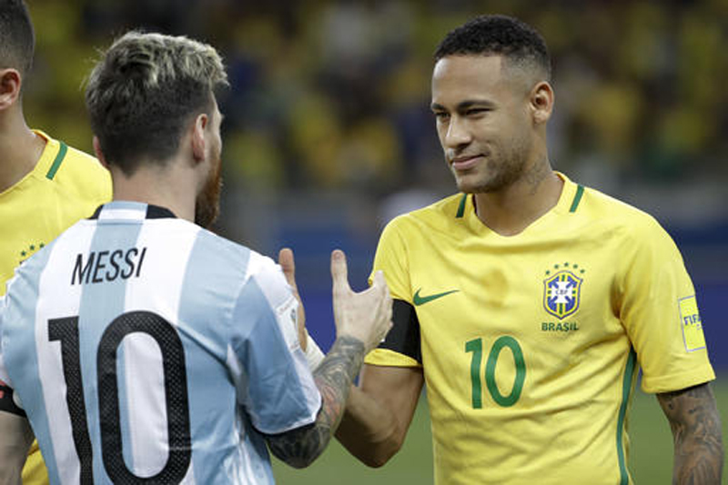 Argentina - Colombia: Messi nhận cuộc gọi từ Neymar
