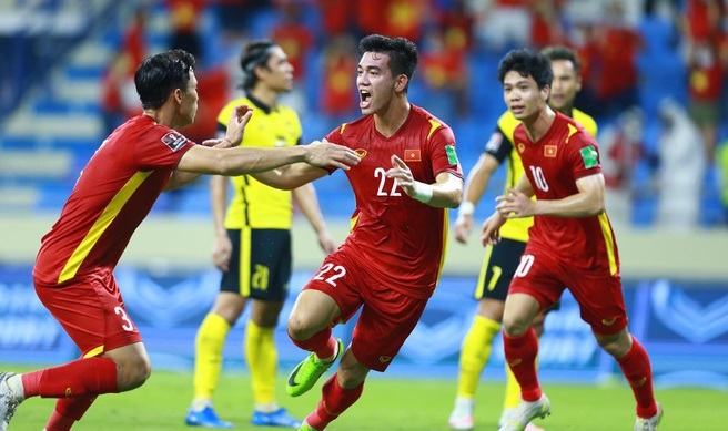 ĐT Việt Nam được đá sân nhà, dư luận Trung Quốc sục sôi