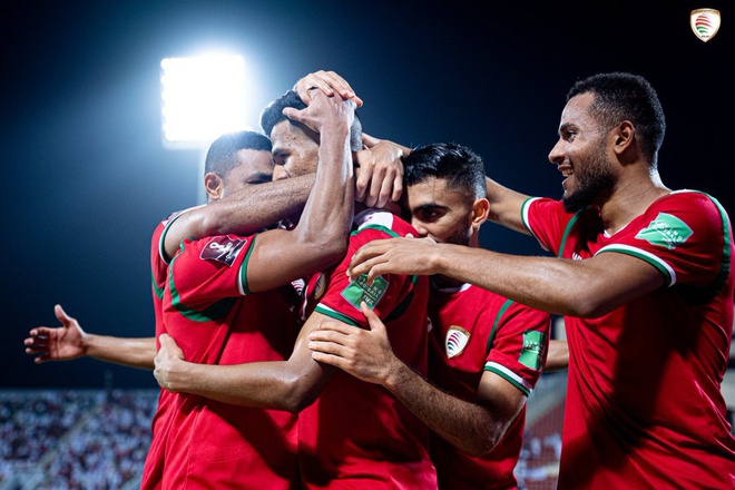 TRỰC TIẾP Oman 3 - 1 Việt Nam: Hết giờ, chủ nhà giành chiến thắng chung cuộc 