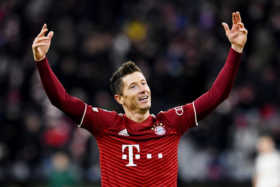 Hủy diệt Salzburg, Lewandowski lập kỷ lục siêu phàm